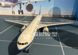 飛機模型